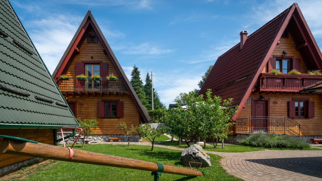 Chalets Runolist Crni Lug Ngoại thất bức ảnh